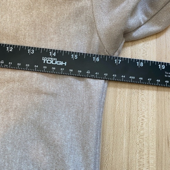 RBX Active Women's Quilted Oatmeal Beige Cowl Neck Large Pullover Tunic Small ? - Picture 7 of 9